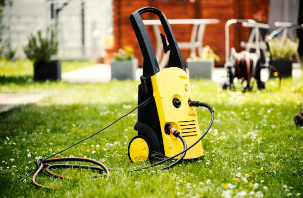 Best Gas Station Cleaning  in Englewood, FL